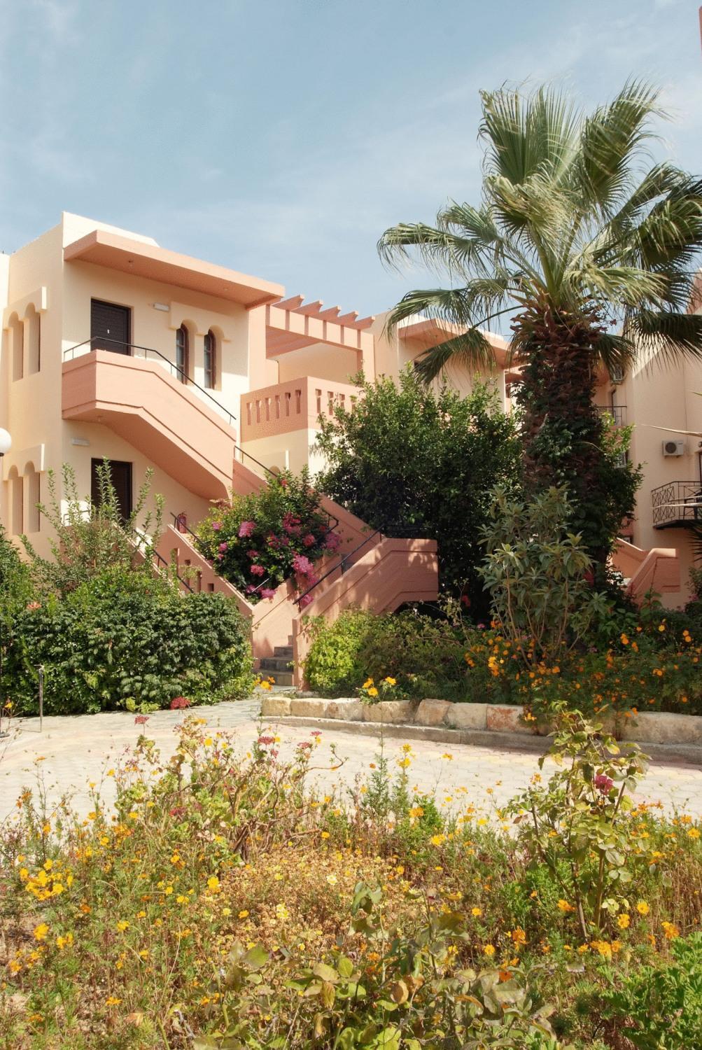 Ekavi Apartments Agia Marina Esterno foto