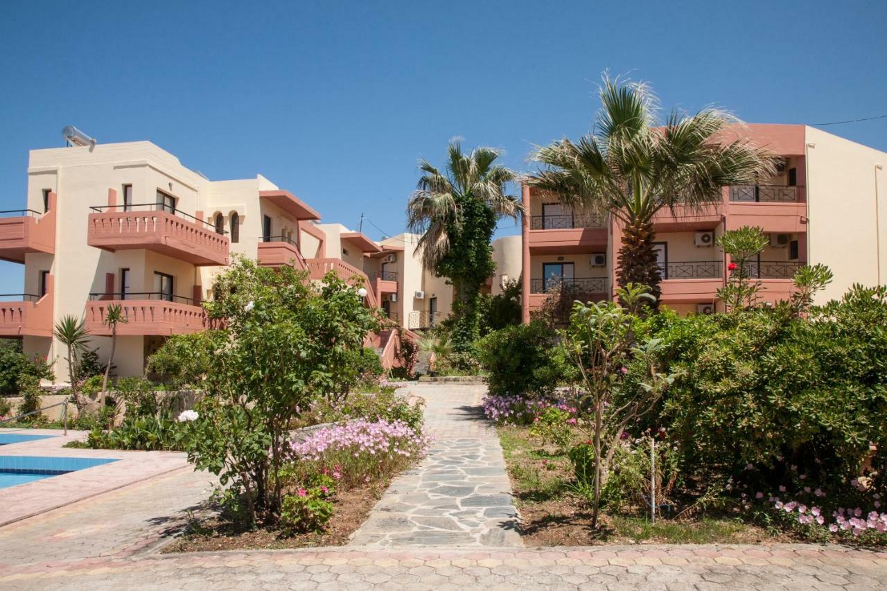 Ekavi Apartments Agia Marina Esterno foto