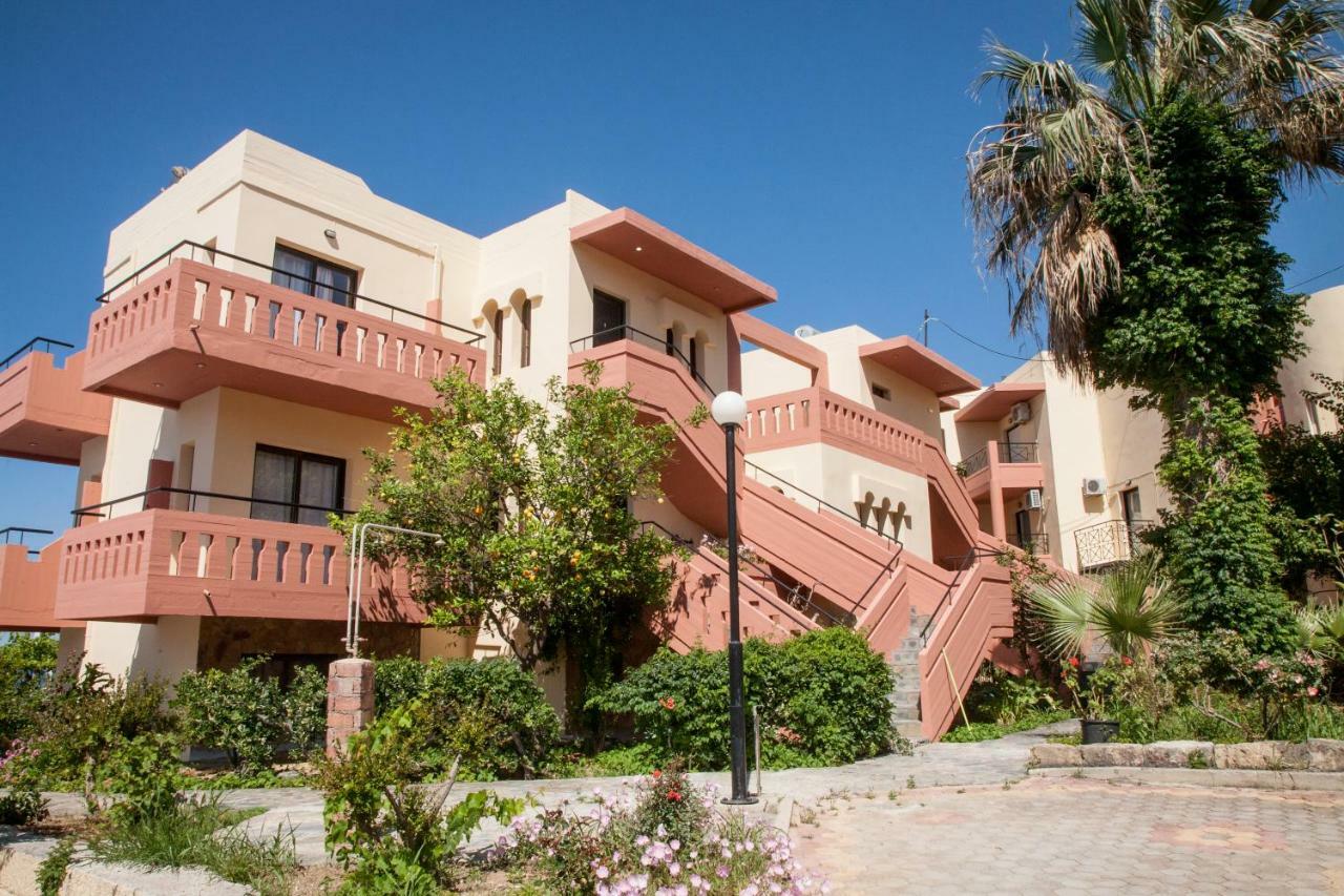 Ekavi Apartments Agia Marina Esterno foto