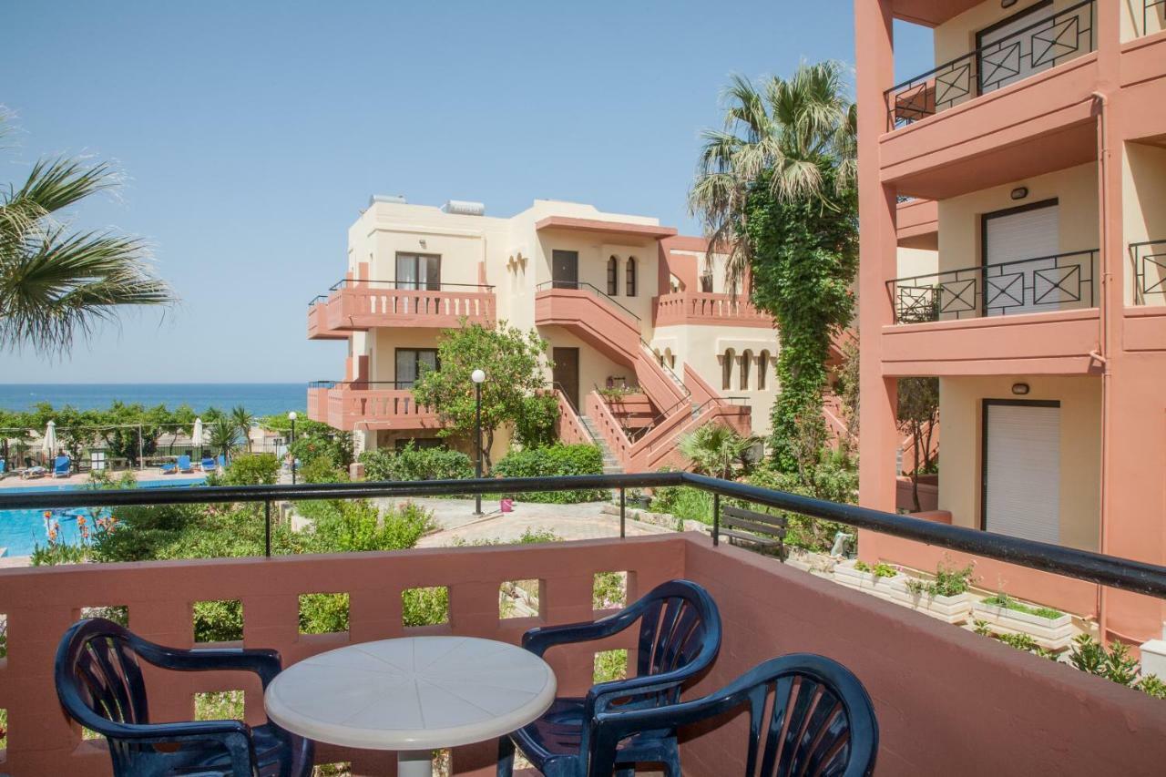 Ekavi Apartments Agia Marina Esterno foto